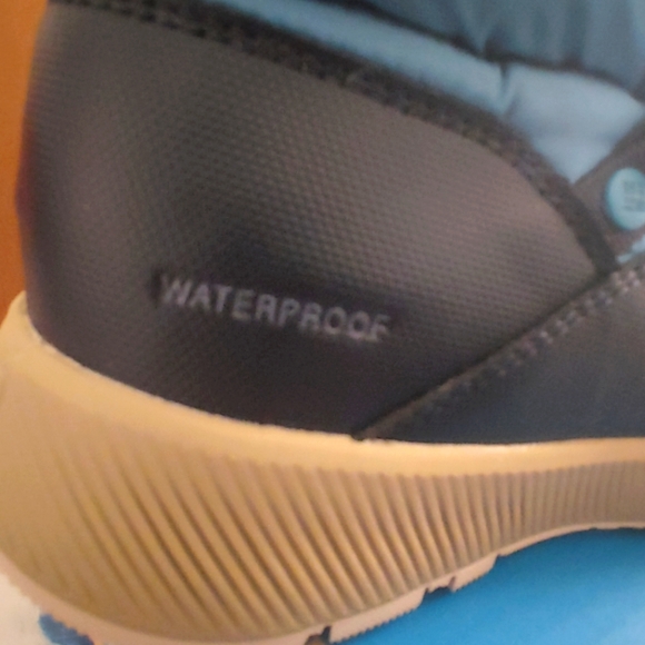 COPY - Women's Boots - Picture 6 of 6